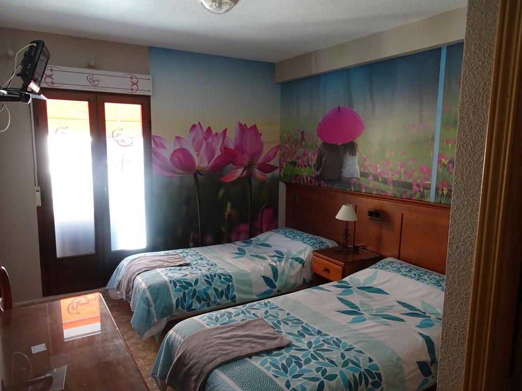 Hostal Gonzalez グアダラマ エクステリア 写真