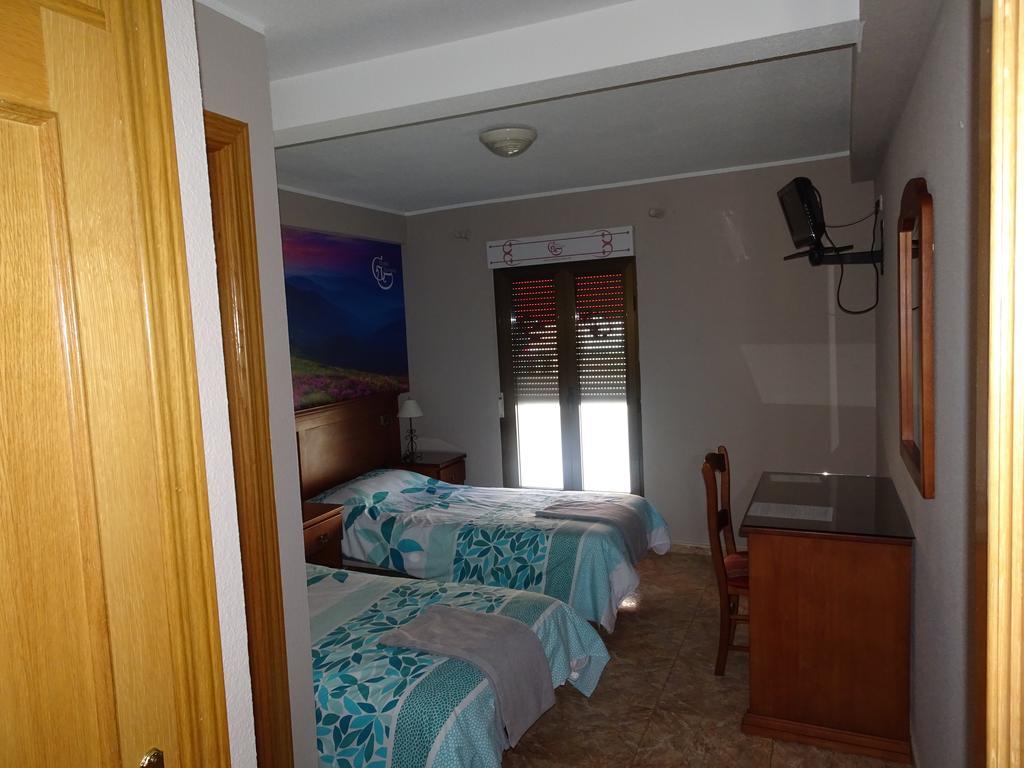 Hostal Gonzalez グアダラマ エクステリア 写真