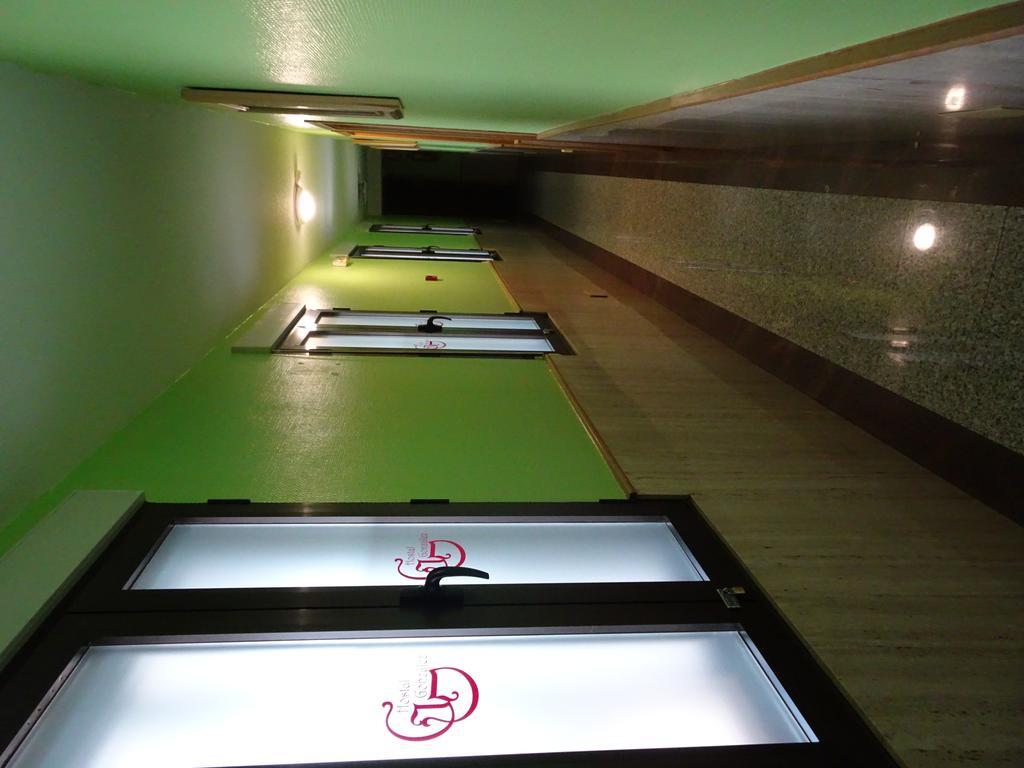 Hostal Gonzalez グアダラマ エクステリア 写真