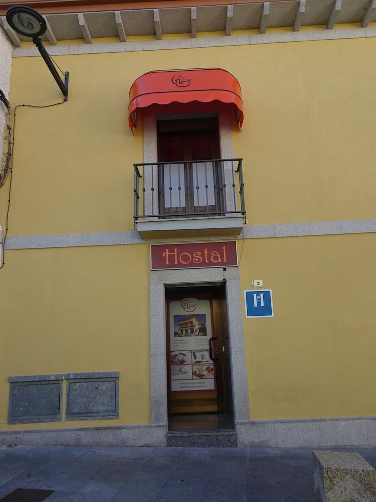 Hostal Gonzalez グアダラマ エクステリア 写真